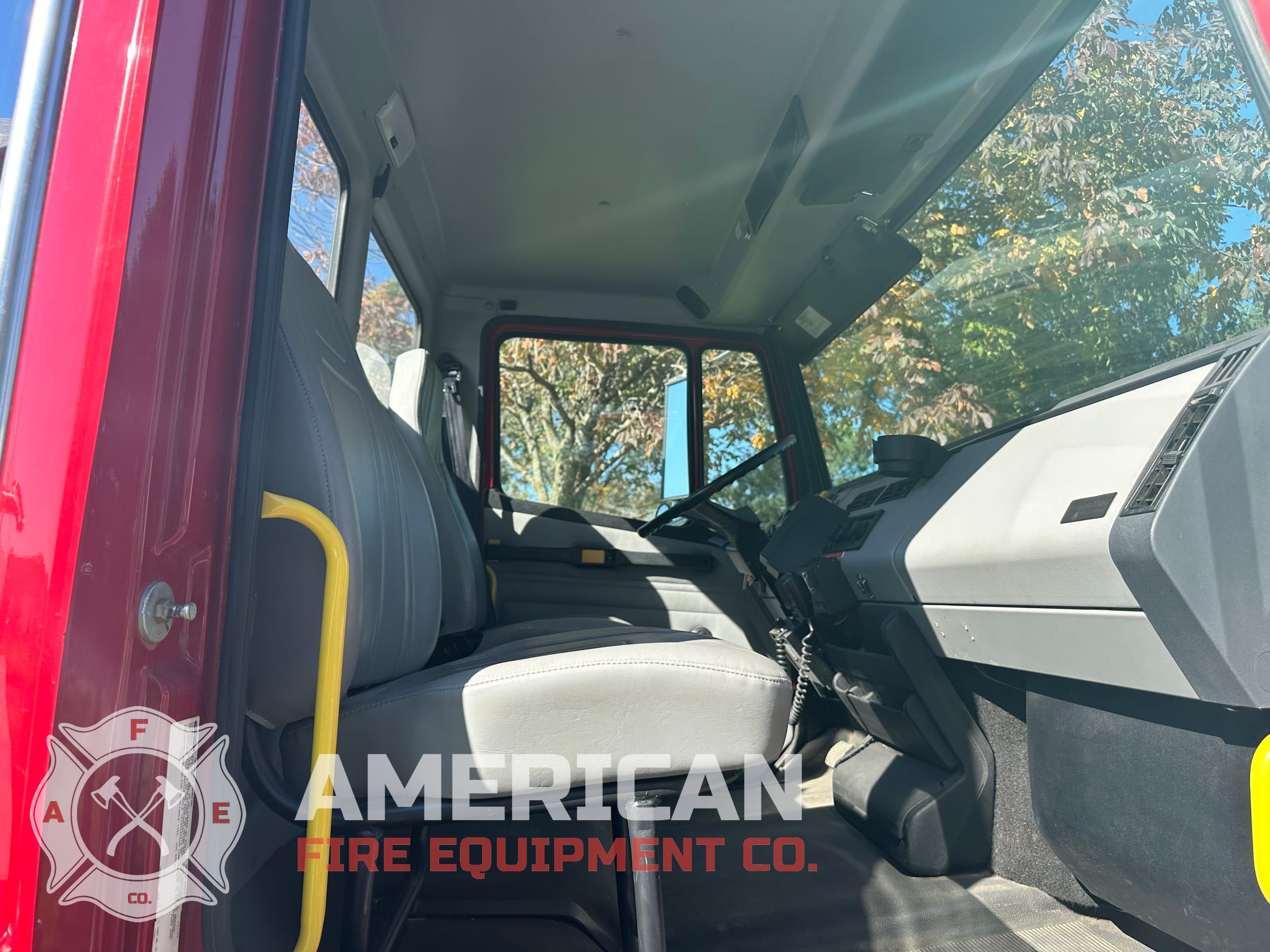 Used 1996 Freightliner 375/1850 Stainless Tanker for sale — photo 10 of 12