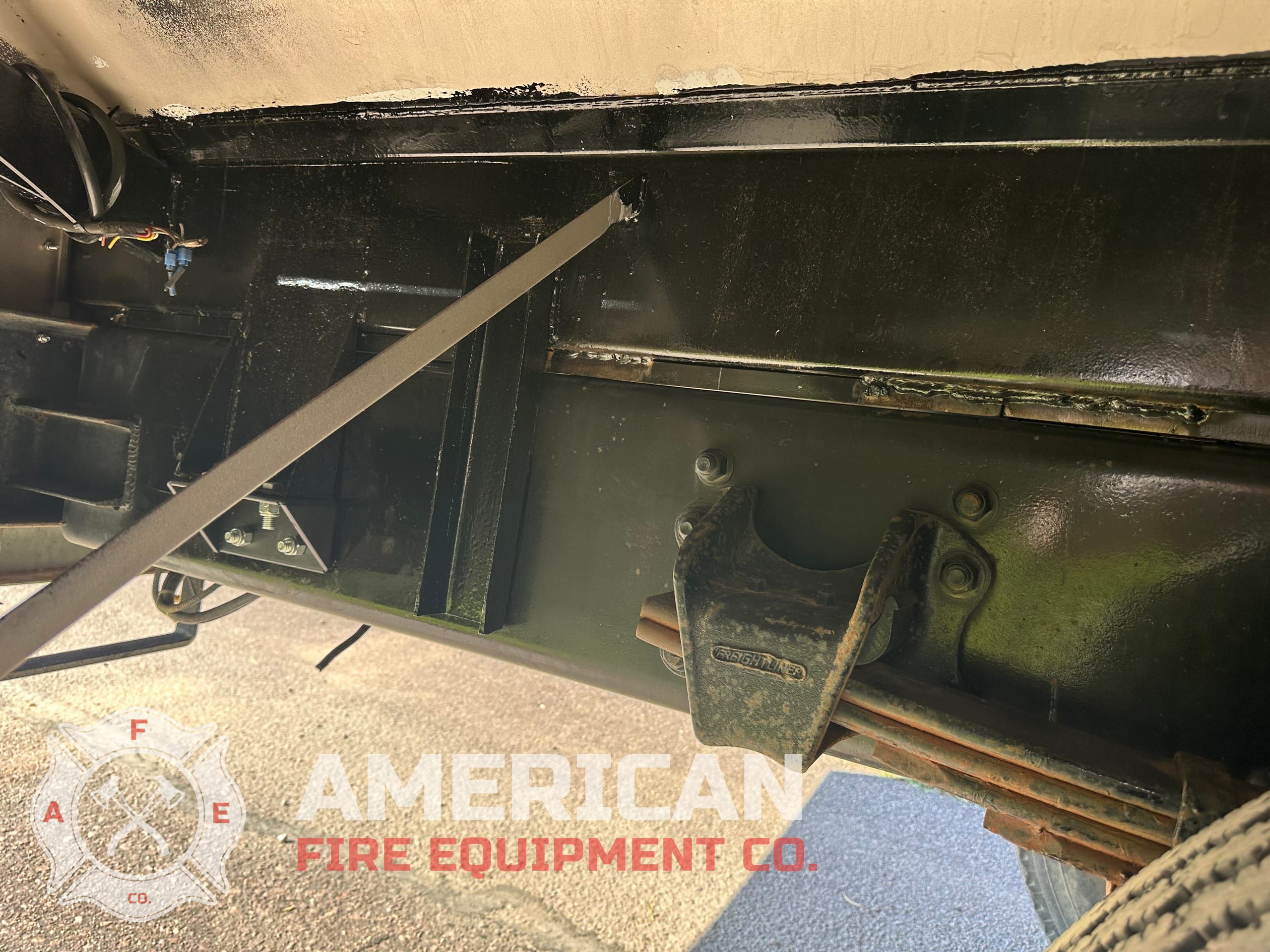 Used 1996 Freightliner 375/1850 Stainless Tanker for sale — photo 11 of 12