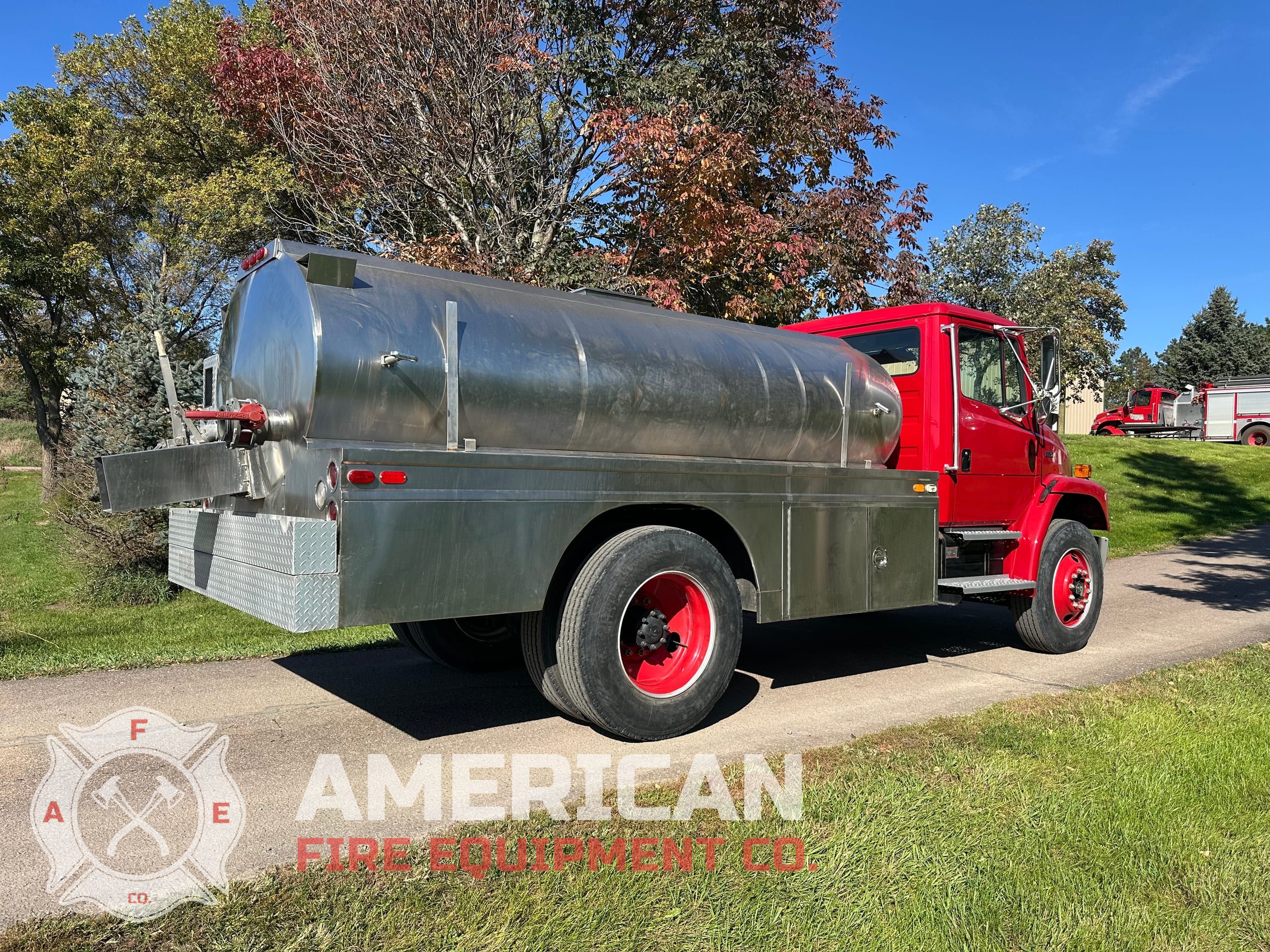 Used 1996 Freightliner 375/1850 Stainless Tanker for sale — photo 6 of 12