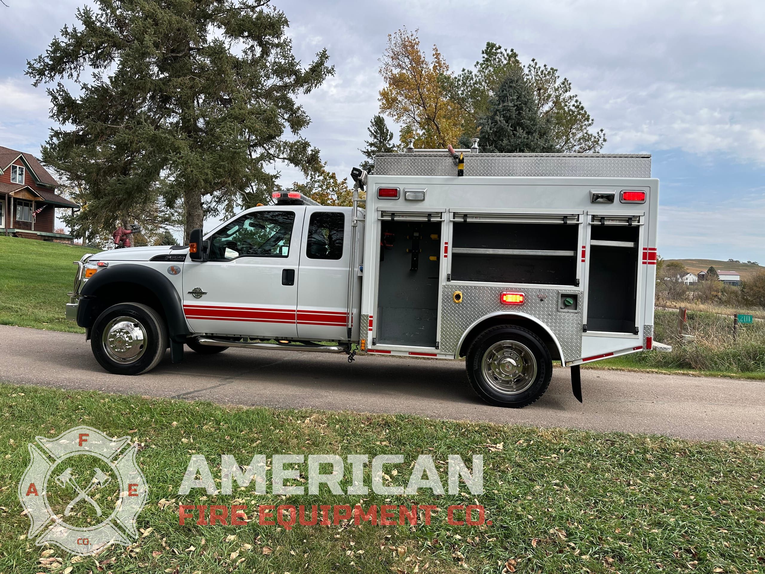 Used 2012 F550 4x4 Quick Attack Brush Truck for sale — photo 8 of 19